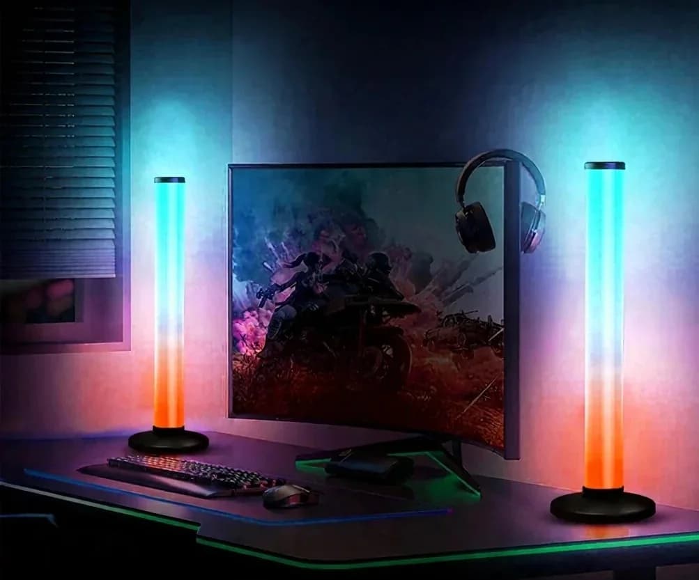 Настільна RGB лампа 360° з реакцією на звук, керування додатком і пультом