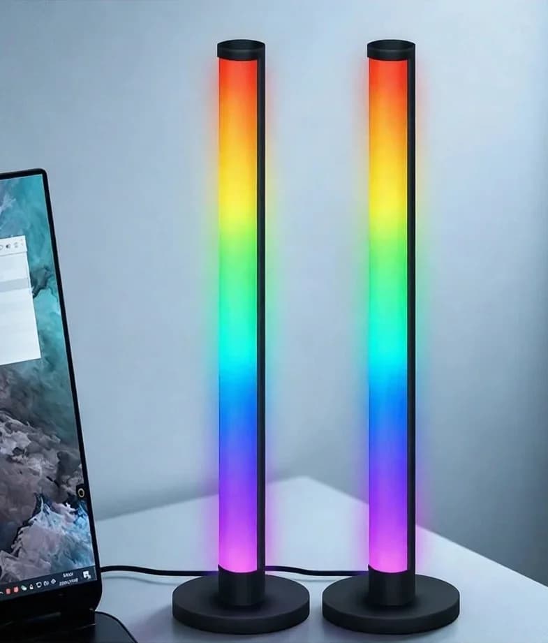 Настільна RGB-лампа з реакцією на звук та керуванням через додаток